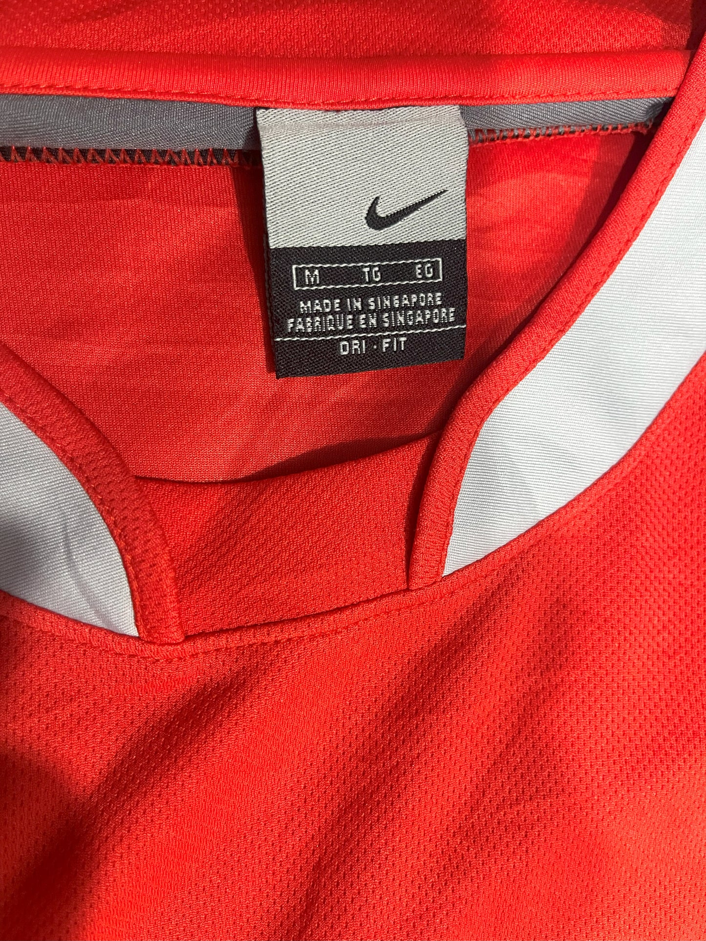 NIKE SPORT JERSEY 65 PIECES GRADE A/B